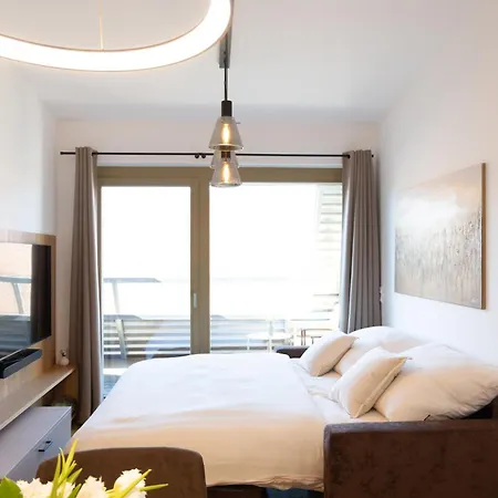 Frant Living - Naehe Zentrum Mit Balkon & Parkplatz * Graz