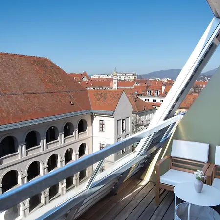 Frant Living - Naehe Zentrum Mit Balkon & Parkplatz * Γκρατς