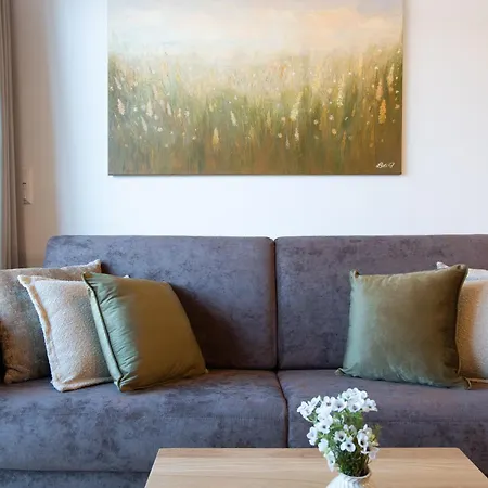 Appartement Frant Living - Naehe Zentrum Mit Balkon & Parkplatz Graz