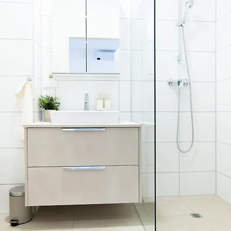 Appartement Frant Living - Naehe Zentrum Mit Balkon & Parkplatz Graz